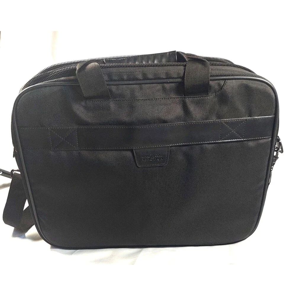 Kenneth Cole Reaction EZ Scan Black Laptop Messenger Bag Carry On Briefcase